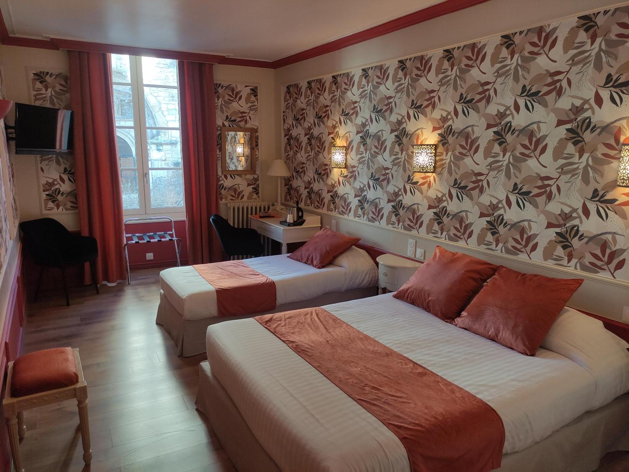 Le Pavillon Saint-Martin Hotel Souillac Exterior photo